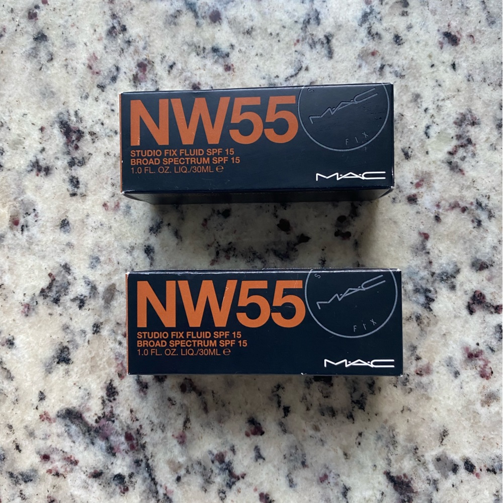 NWT MAC Studio Fix Fluid SPF 15. - Picture 2 of 7